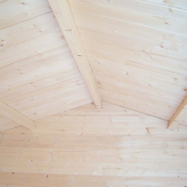 7 x 7 Shire Maulden Log Cabin - roof detail