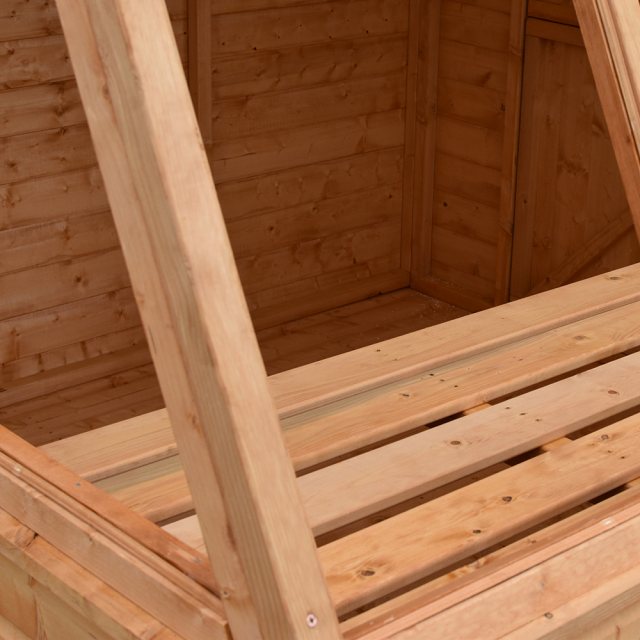 8 x 8 (2.39m x 2.39m) Shire Iceni Potting Shed - Door in Right Hand Side - close up of potting shelf