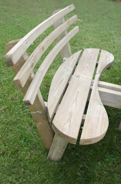 Forest Circular Picnic Table with Seat Backs - 8 Seater - close up of seat